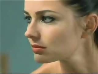 Paulina Porizkova in Thursday